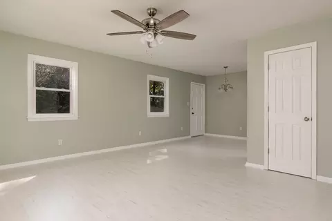 106 Curtis Ave, Hamlet, NC 28345 photo 6