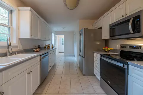 1190 NW Longleaf Dr, Pinehurst, NC 28374 photo 4