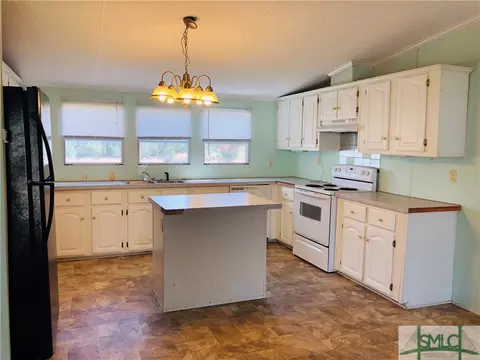 325 Mockingbird Dr, Springfield, GA 31329 photo 9