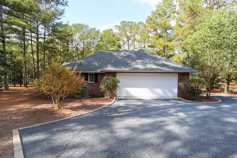 43 Lasswade Dr, Pinehurst, NC 28374 photo 2