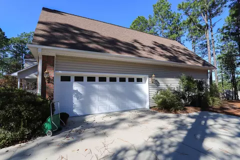 339 Longleaf Dr, West End, NC 27376 photo 3
