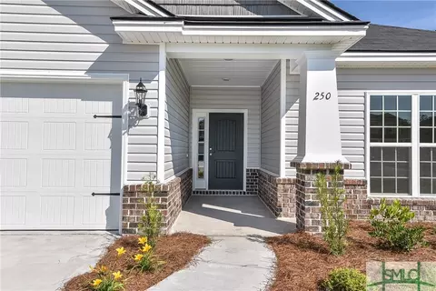 125 Red Maple Ln, Guyton, GA 31312 photo 2