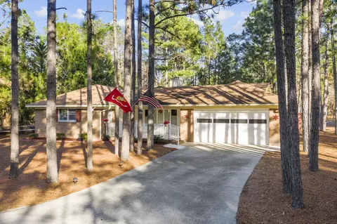 150 Adams Cir, Pinehurst, NC 28374 photo 2