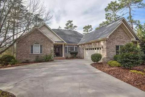103 Hawick Ct, Pinehurst, NC 28374 photo 2