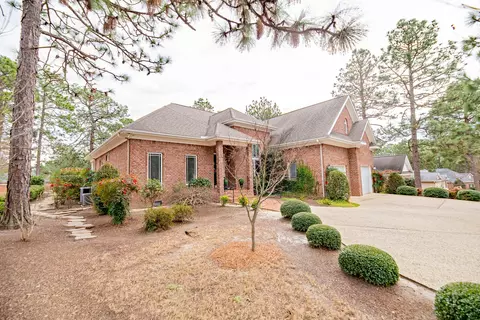 4 Greenbrier Ln, Pinehurst, NC 28374 photo 2