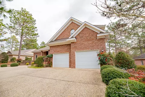 4 Greenbrier Ln, Pinehurst, NC 28374 photo 3