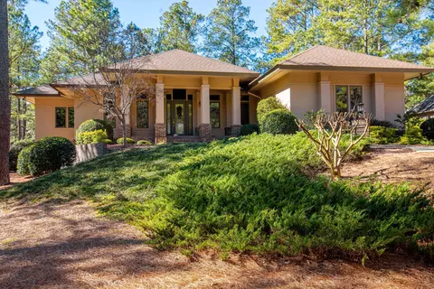 16 Mcmichael Dr, Pinehurst, NC 28374 photo 1