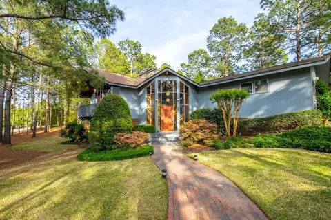 60 Walnut Creek Rd, Pinehurst, NC 28374 photo 2