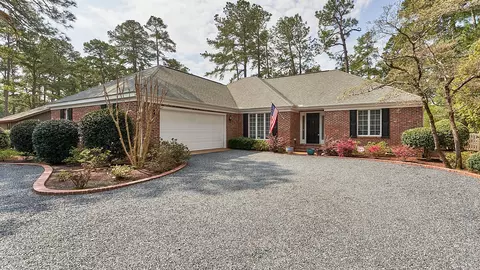 55 Rockland Ln, Pinehurst, NC 28374 photo 1