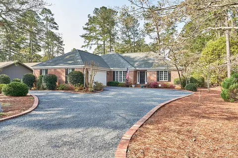 55 Rockland Ln, Pinehurst, NC 28374 photo 3