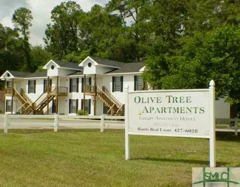 890 E Cherry St, Jesup, GA 31545 photo 1