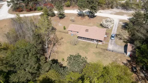 143 Dixie Trl, Hamlet, NC 28345 photo 12