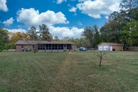 143 Dixie Trl, Hamlet, NC 28345 photo 18