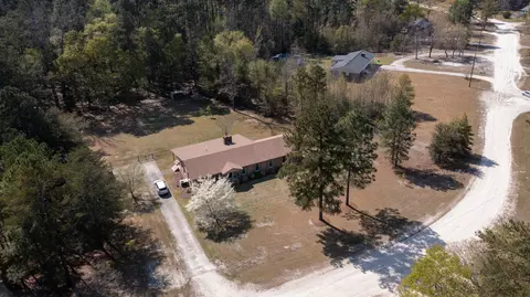 143 Dixie Trl, Hamlet, NC 28345 photo 10