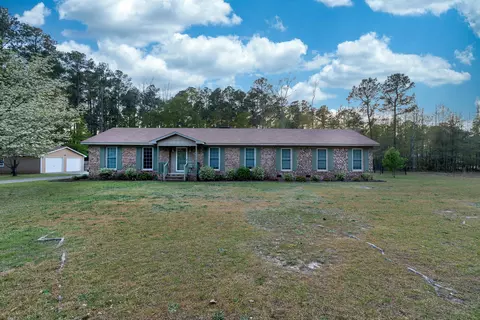 143 Dixie Trl, Hamlet, NC 28345 photo 3