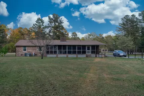143 Dixie Trl, Hamlet, NC 28345 photo 17
