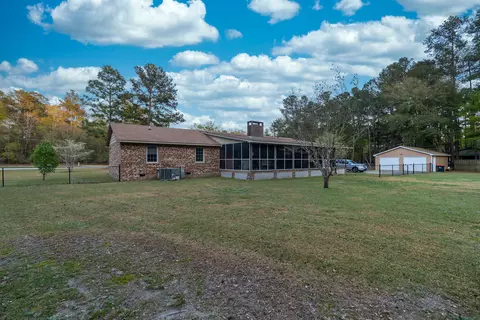 143 Dixie Trl, Hamlet, NC 28345 photo 15