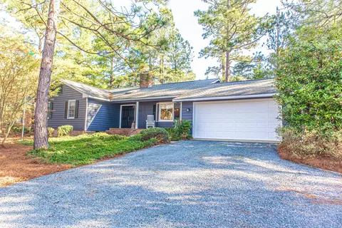 375 Pine Vista Dr, Pinehurst, NC 28374 photo 1