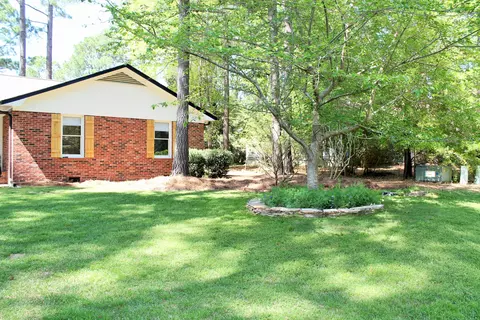 225 Lake Forest Dr, Pinehurst, NC 28374 photo 5