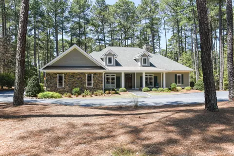 49 Pinewild Dr, Pinehurst, NC 28374 photo 3