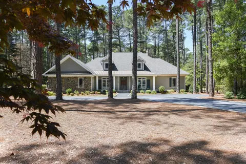 49 Pinewild Dr, Pinehurst, NC 28374 photo 1