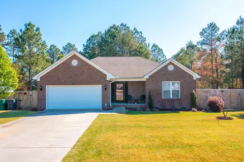 235 S Diamondhead Dr, Pinehurst, NC 28374 photo 2