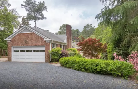 35 Laurel Rd, Pinehurst, NC 28374 photo 1