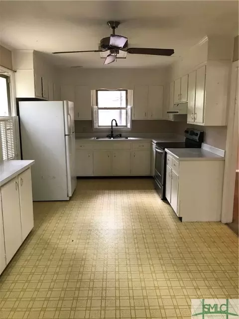607 Early St, Springfield, GA 31329 photo 2