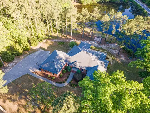 802 Sorrel Dr, Vass, NC 28394 photo 2