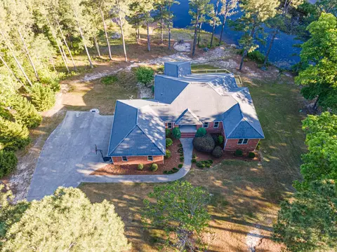 802 Sorrel Dr, Vass, NC 28394 photo 3
