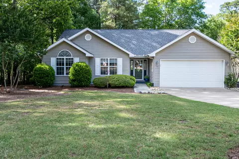1205 NW Longleaf Dr, Pinehurst, NC 28374 photo 1