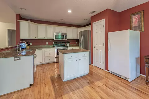 1205 NW Longleaf Dr, Pinehurst, NC 28374 photo 5