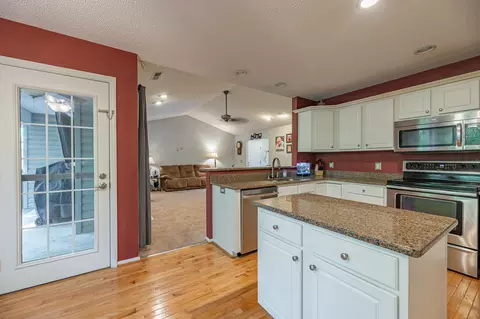 1205 NW Longleaf Dr, Pinehurst, NC 28374 photo 4