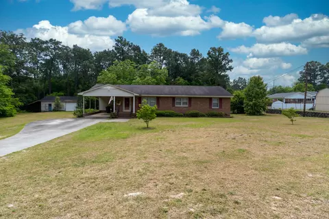 99 Boyette St, Hamlet, NC 28345 photo 2
