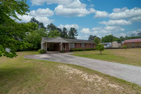 99 Boyette St, Hamlet, NC 28345 photo 3