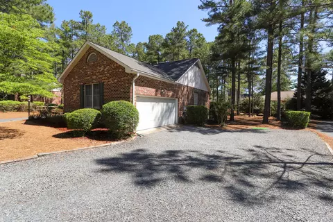 215 Pine Vista Dr, Pinehurst, NC 28374 photo 2