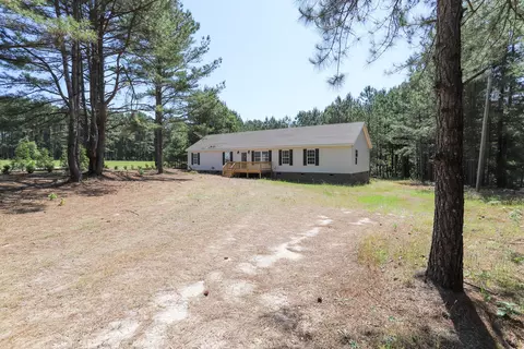 145 Lynch Rd, Cameron, NC 28326 photo 4