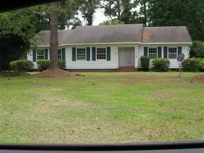 76 Elm St, Fair Bluff, NC 28439 photo 1
