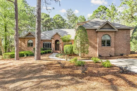 34 Lasswade Dr, Pinehurst, NC 28374 photo 2