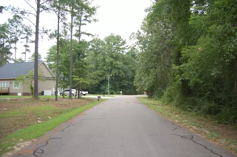 809 Elderberry Dr, Vass, NC 28394 photo 6