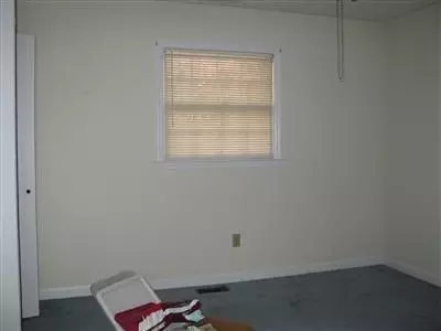 312 Pinecrest Dr, Chadbourn, NC 28431 photo 6