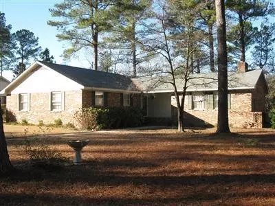 312 Pinecrest Dr, Chadbourn, NC 28431 photo 1