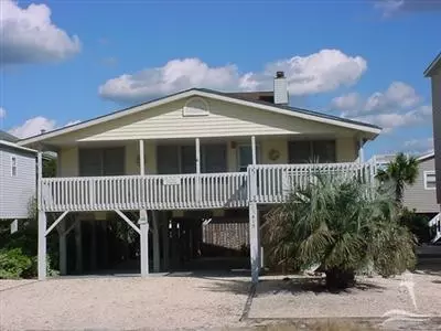 415 1st St, Sunset Beach, NC 28468 photo 1