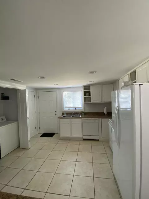 109 Spring St, Aberdeen, NC 28315 photo 5