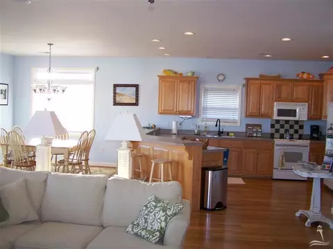 392 E Second St, Ocean Isle Beach, NC 28469 photo 11