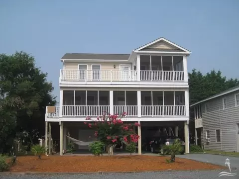 416 34th St, Sunset Beach, NC 28468 photo 1