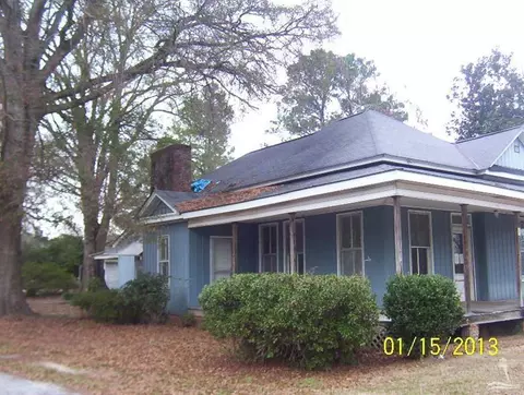 301 E Church St, Atkinson, NC 28421 photo 8