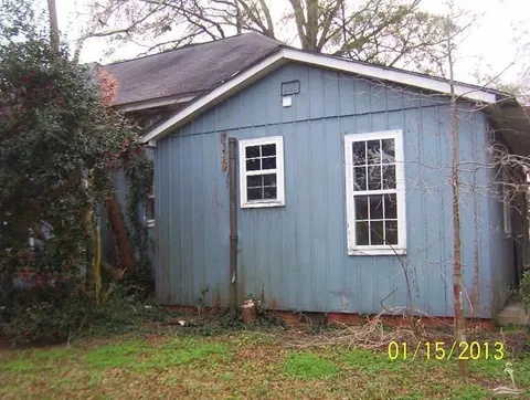 301 E Church St, Atkinson, NC 28421 photo 4