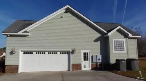 159 Maple Dr, Whiteville, NC 28472 photo 2