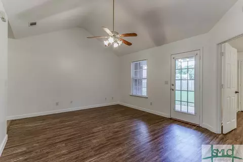 120 E Deer Ct, Midway, GA 31320 photo 5